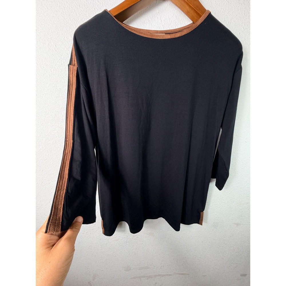 Chico's Women Top Black 1 Faux Leather Brown Trim 3/4 Sleeve Crew Neck Medium